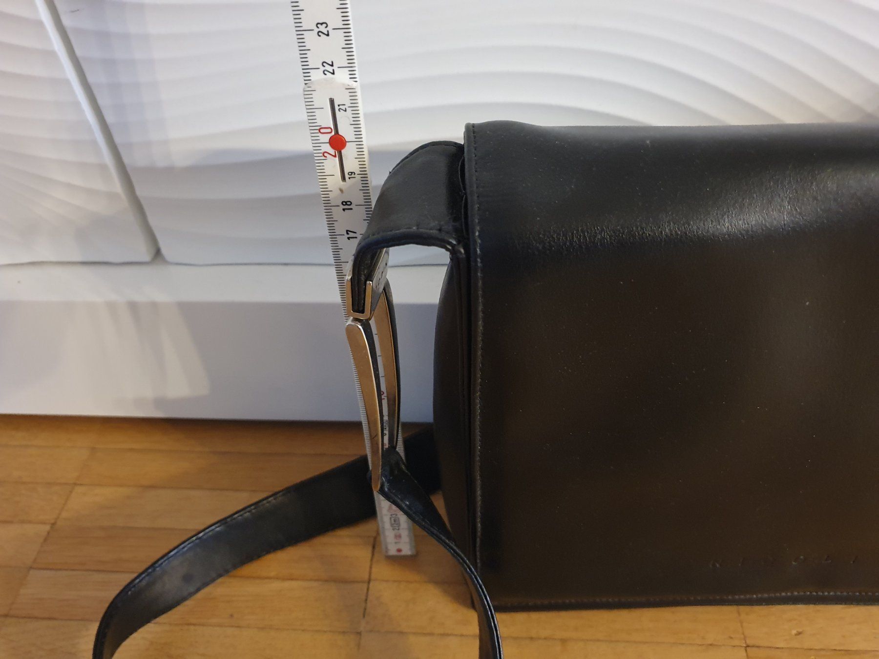 Borse da donna: Schwarze Ledertasche  Nicoli – Usato da Laufenburg venduto da megane1959 1