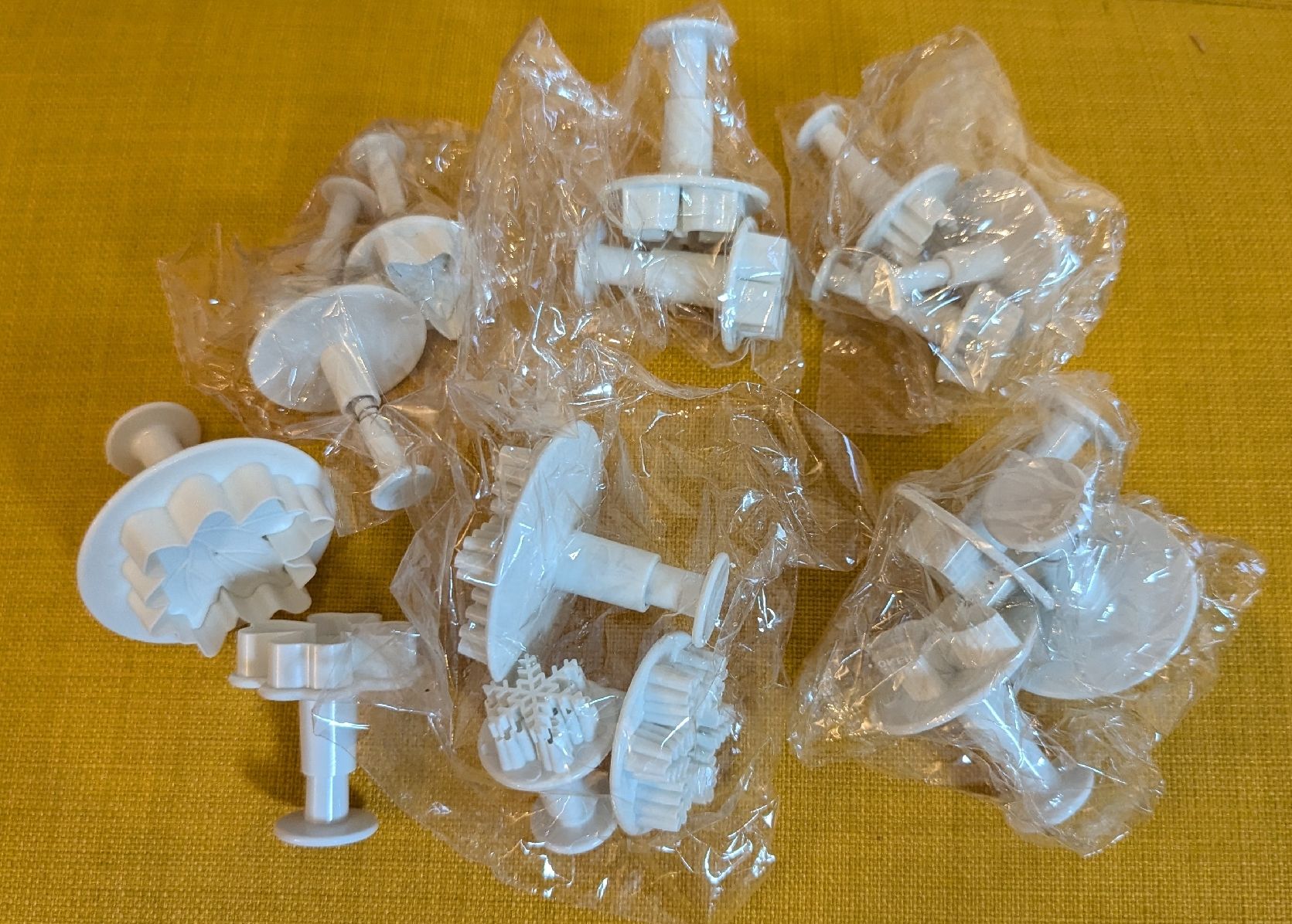 Moules à gâteaux: Fondant Ausstecher Set, neu & ungebraucht – Neuf (Voir description) à Basel par Efnisien