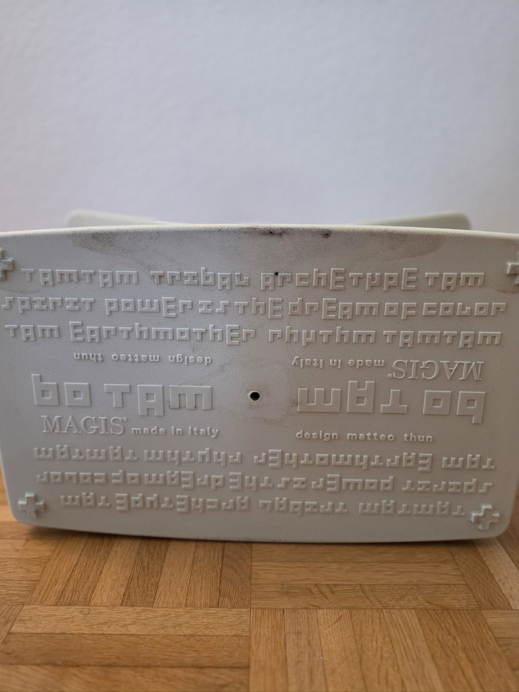 Magis Hocker: Design-Hocker, Tam Tam – Gebraucht aus Winterthur von RDoggwiler 2