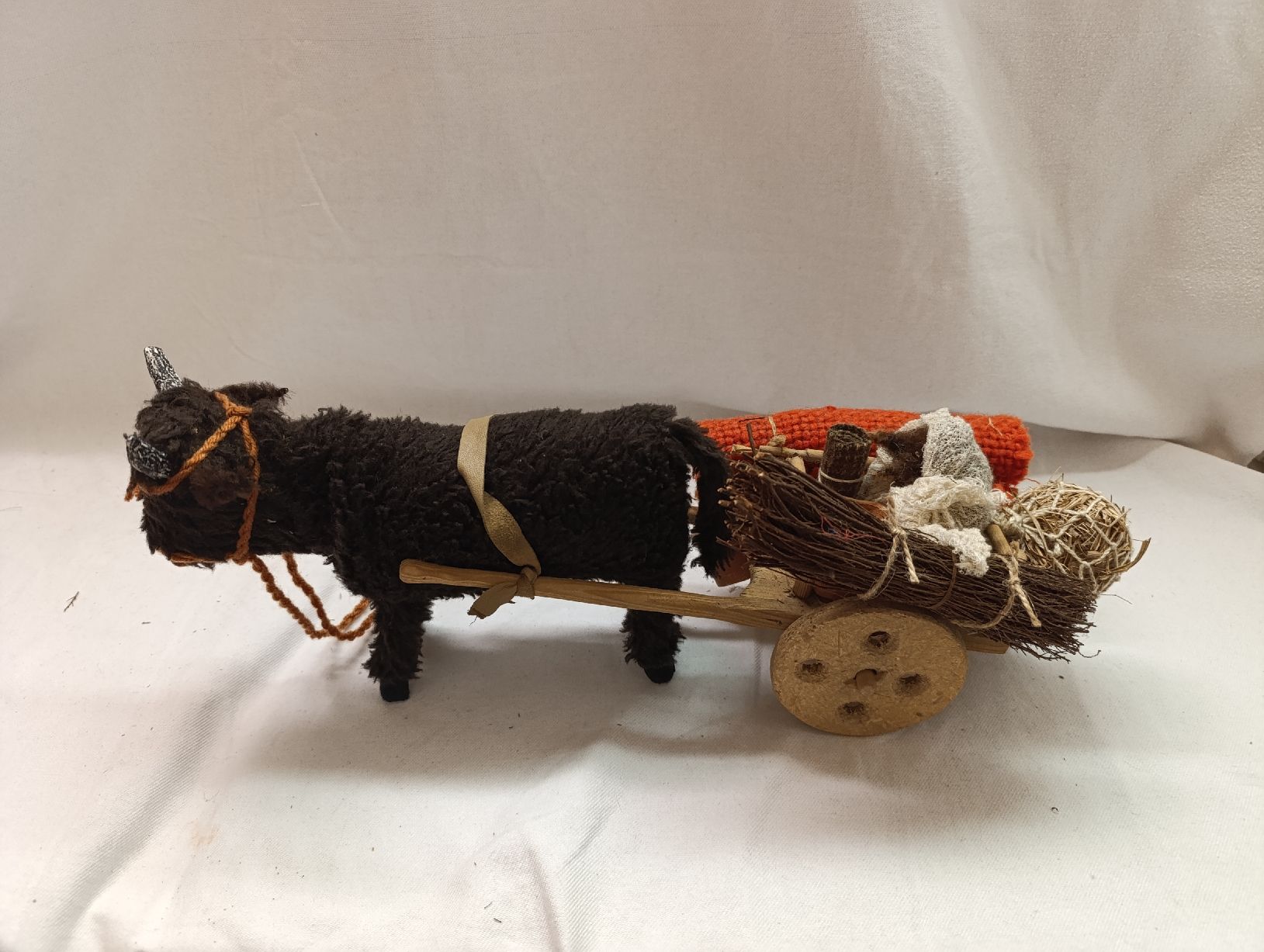 Statuette: Schwarzenberger Krippenfiguen Ochse mit Wagen – Usato da Oberarth venduto da sil_9dfs 2