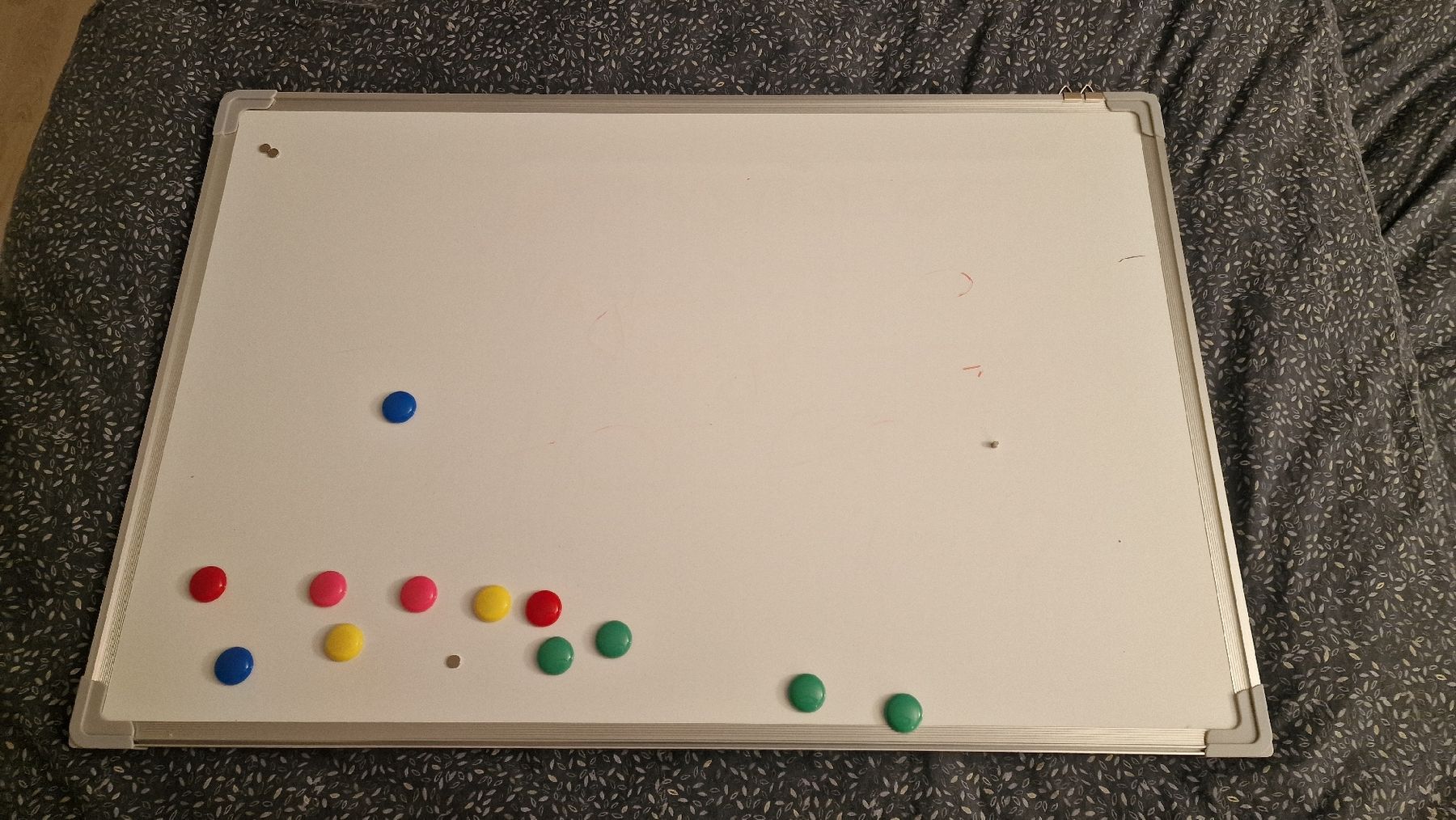 Tableaux: Whiteboard – D'occasion à Neuhausen par ann_dbn9