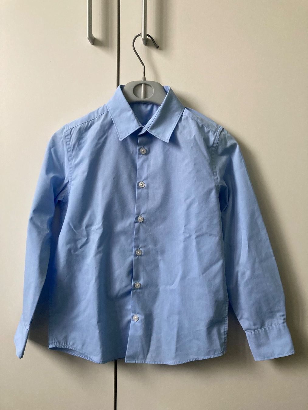 C&A Hemden, T-Shirts & Polos: Hemd hellblau, Grösse 134 für Kinder – Gebraucht aus Hochdorf von seetaler12