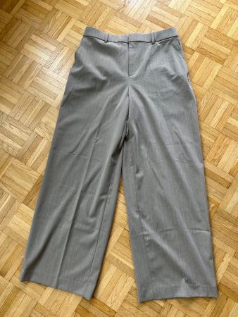 Uniqlo Businesshose Marlene beige Nadelstreifen