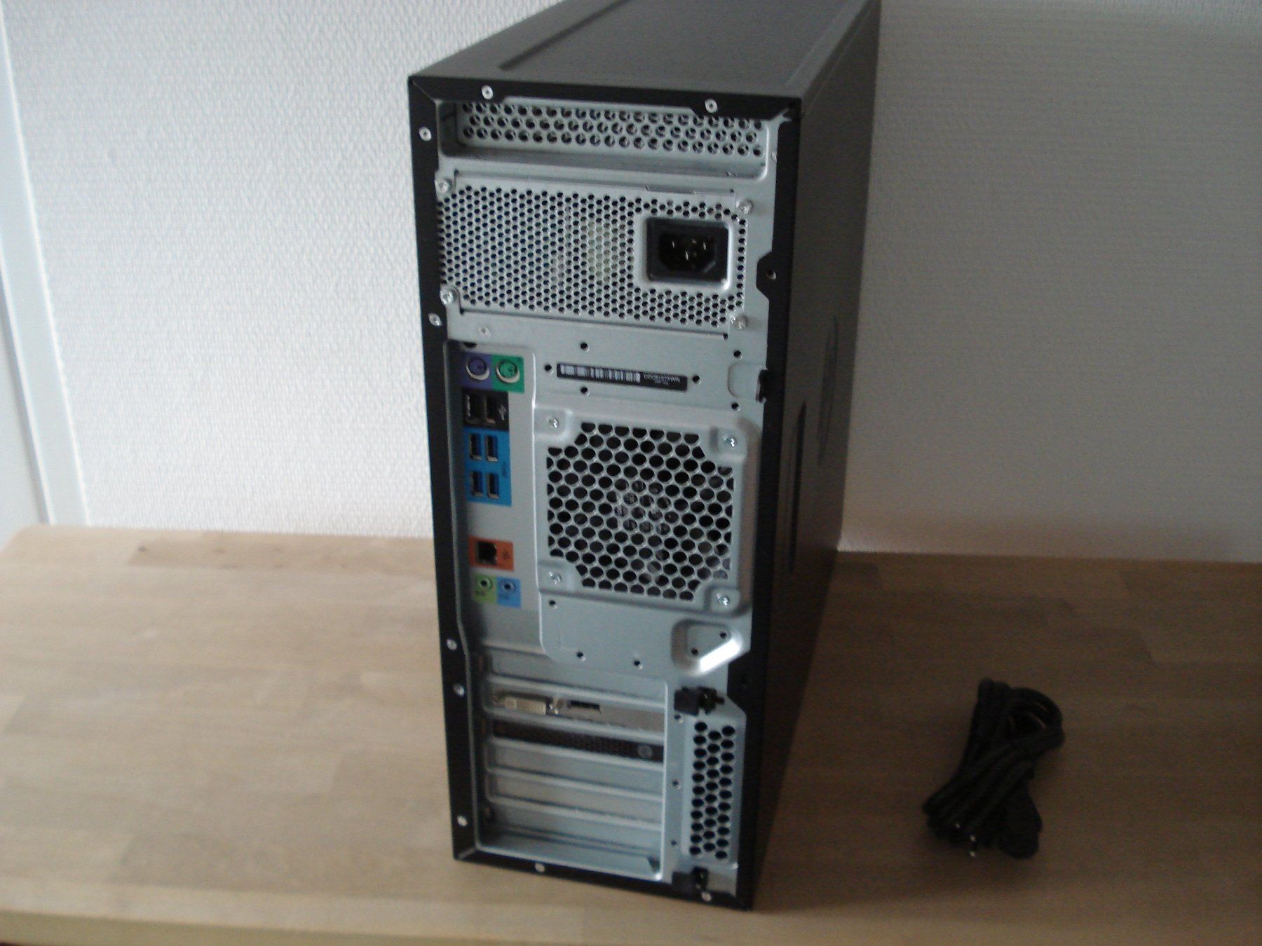 Hewlett Packard PC: HP Z440 Midi Tower 12Kern CPU – Usato da Sirnach venduto da Cookie03 1