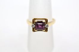 Goldring 18K mit 2 Diamanten und rosarotem Stein