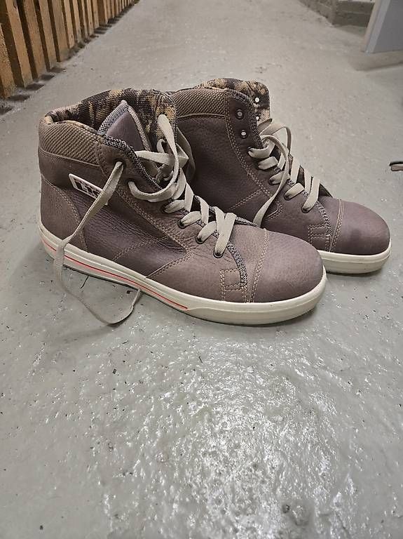 Herrenschuhe: Motorradschuhe – Gebraucht aus Kriens von Ragnarson96