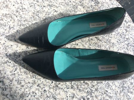 Elegante spitze Pumps mit kleinem Absatz