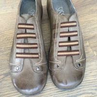 Schuhe aus Leder , Gr. 38 Fabrikneu