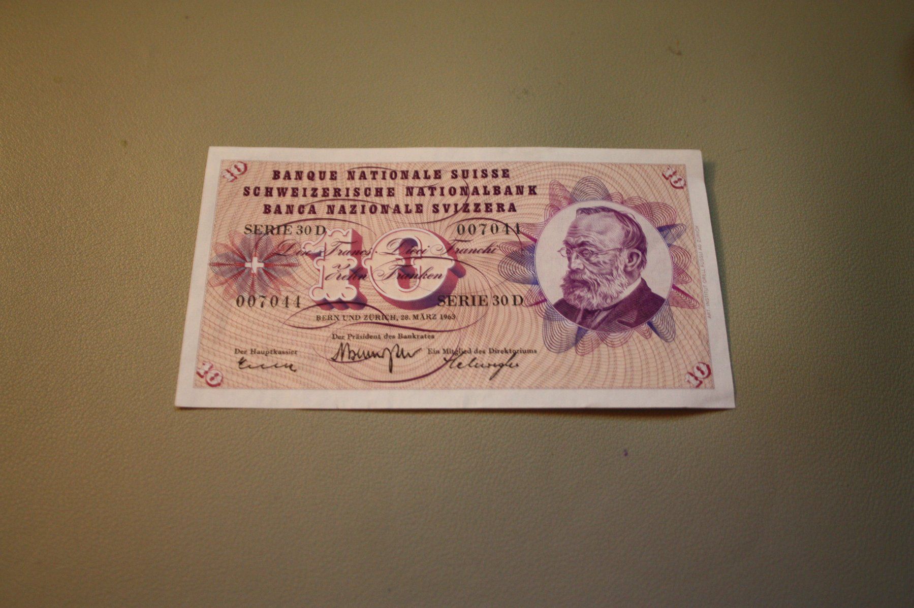 Banconote: Note Schweiz 10 Franken 28.03.1963 – Usato da Flüelen venduto da Alt-und-Neu