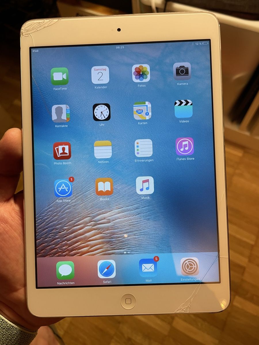 Apple Tablet PC: iPad Mini 32GB – Usato da Wädenswil venduto da dai_2bcv 4