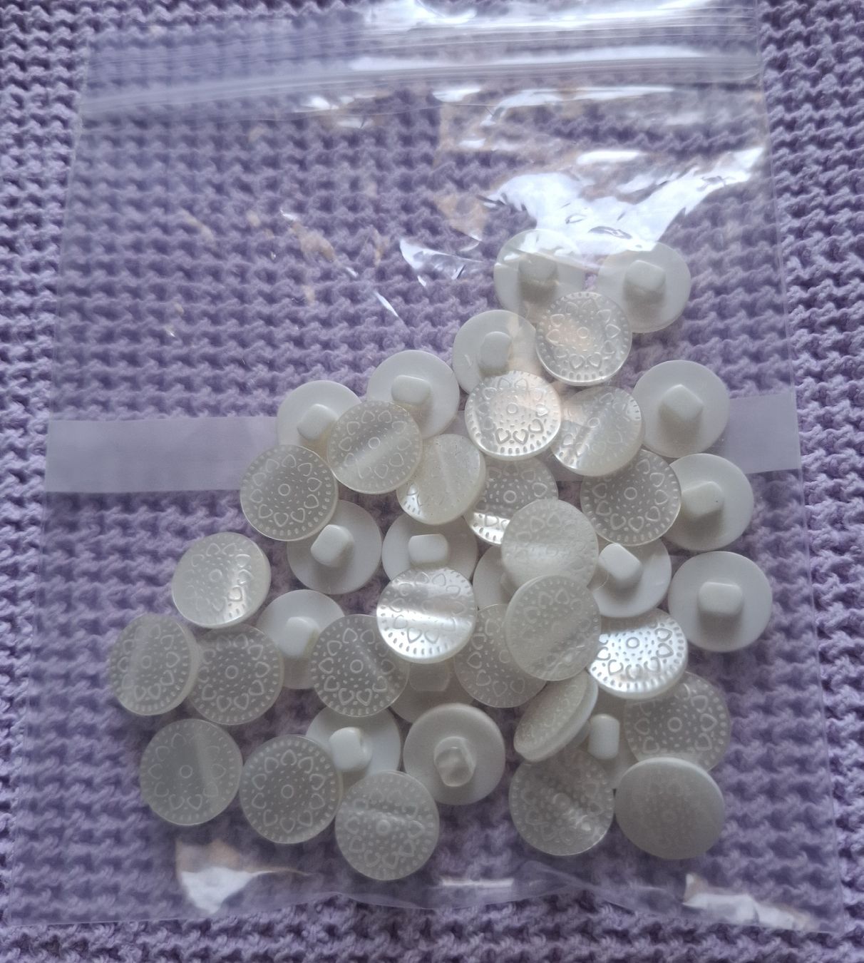 Bottoni: 40 Knöpfe, Mandalaartiges Muster, 13 mm. – Nuovo (secondo la descrizione) da Dietikon venduto da Hirschkopf 4