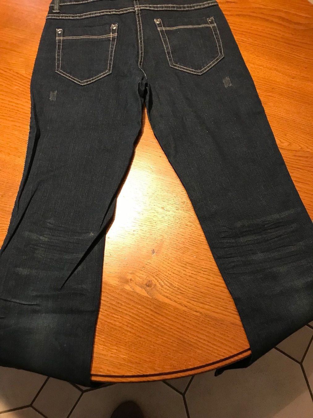 Hosen: Jeans fille – Gebraucht aus Montsevelier von ber_88db 1