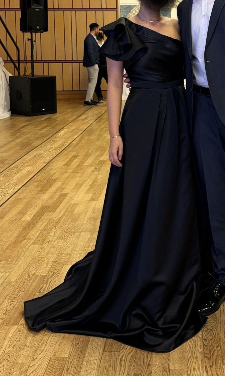 Kleider: Abendkleid – Gebraucht aus Zürich von edameral