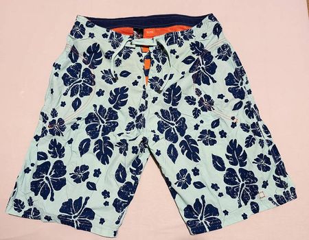 Hugo Boss Badehose Grösse M, neu