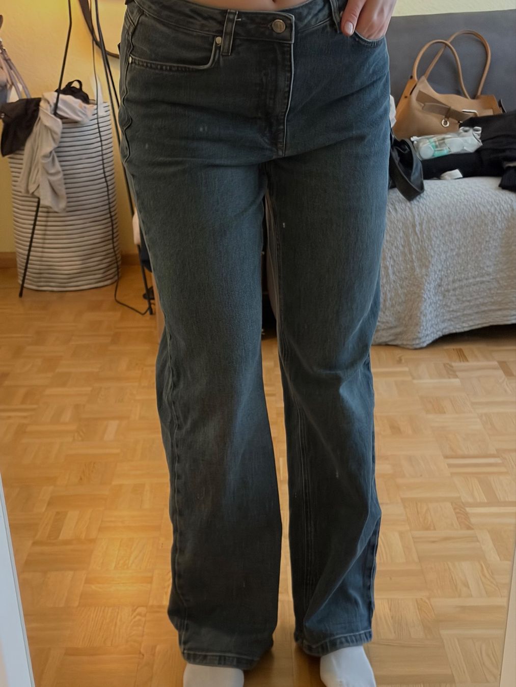 Jeans: Wurde verschenkt (nicht mehr erhältlich🗣️) – Nuovo (secondo la descrizione) da Basel venduto da pau_w9yw