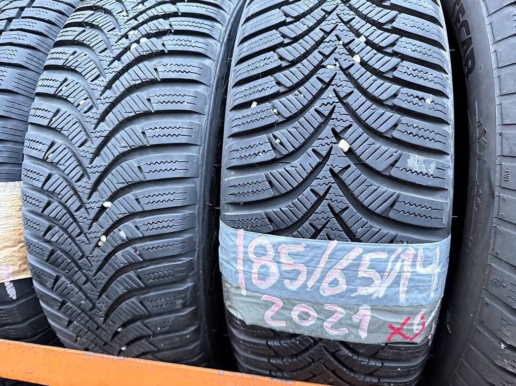Pneus & Roues: 2 Winterreifen 185/ 65/ 14   – D'occasion à Udligenswil par Sch2s
