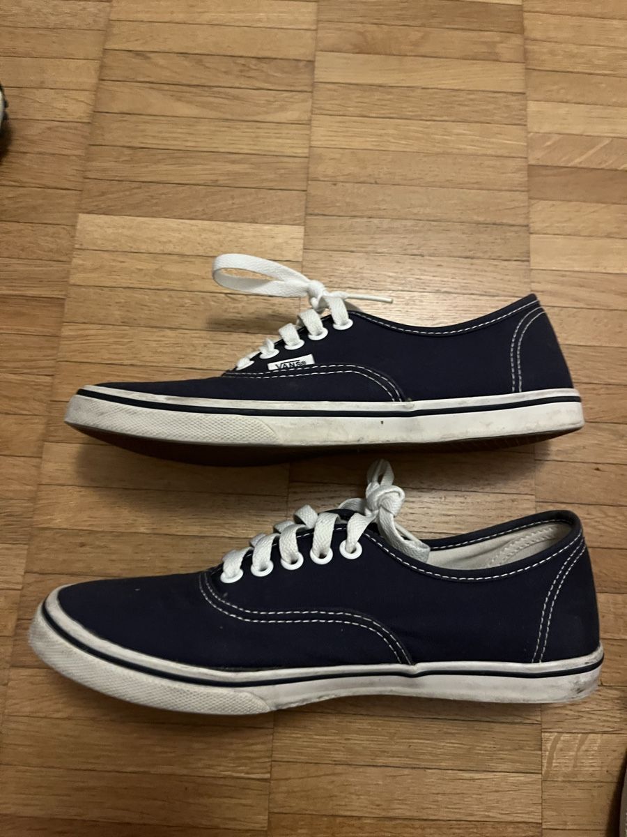 Vans Scarpe da uomo: Vans Authentic, dunkelblaue Stoffschuhe, Grösse 39 – Usato da Jona venduto da ch7_bc5v 2