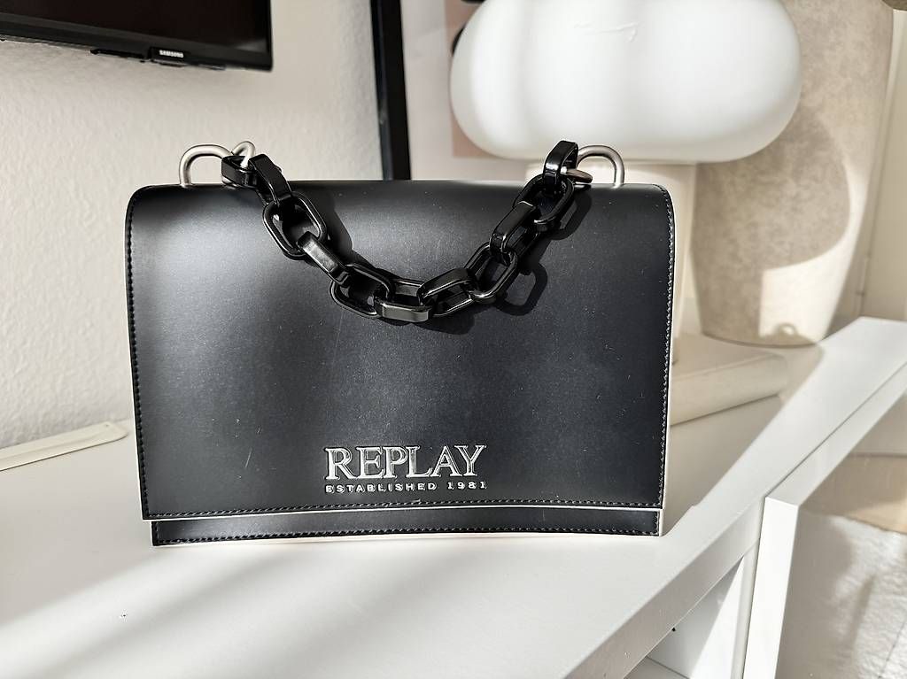 Borse da donna: Tasche REPLAY (Italien) – Usato da Bürglen UR venduto da VKorchynskyi 2