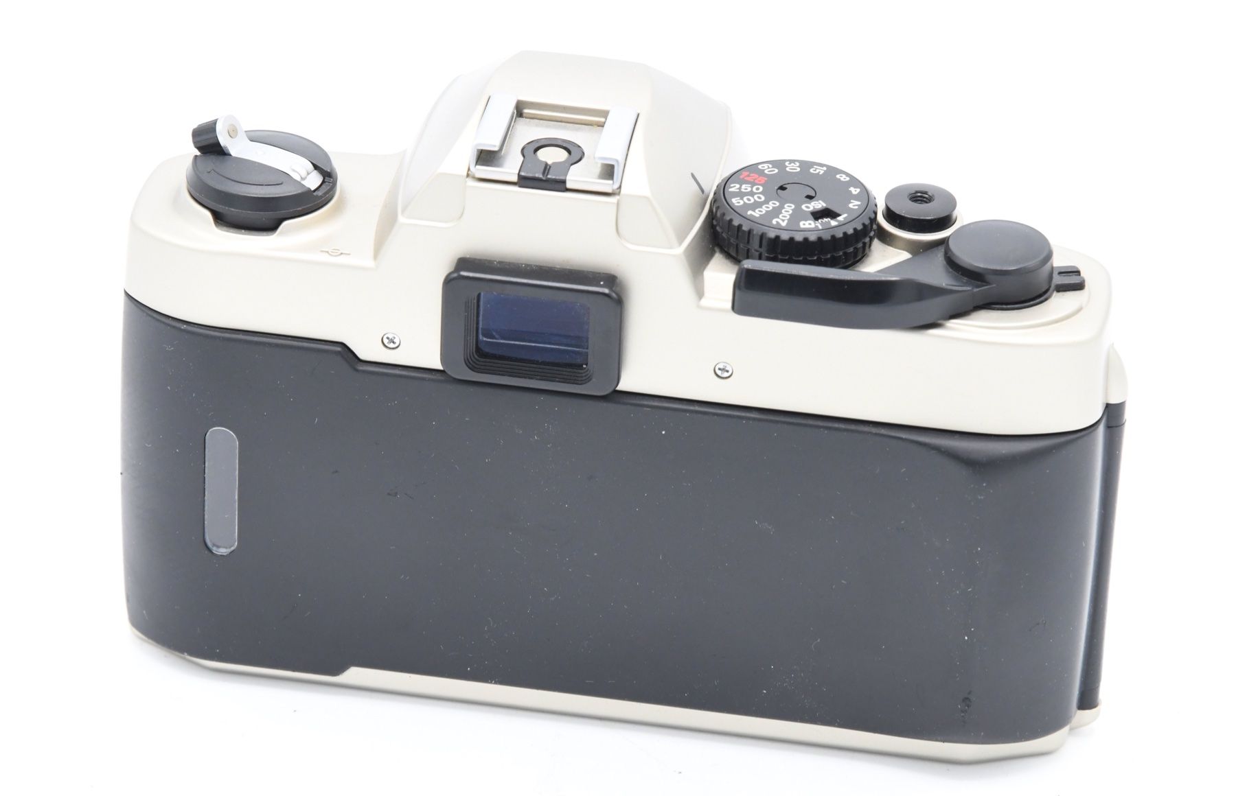 Nikon Fotocamera: Nikon FM-10 Body – Usato da Bellinzona venduto da CarpiFotoSA 1