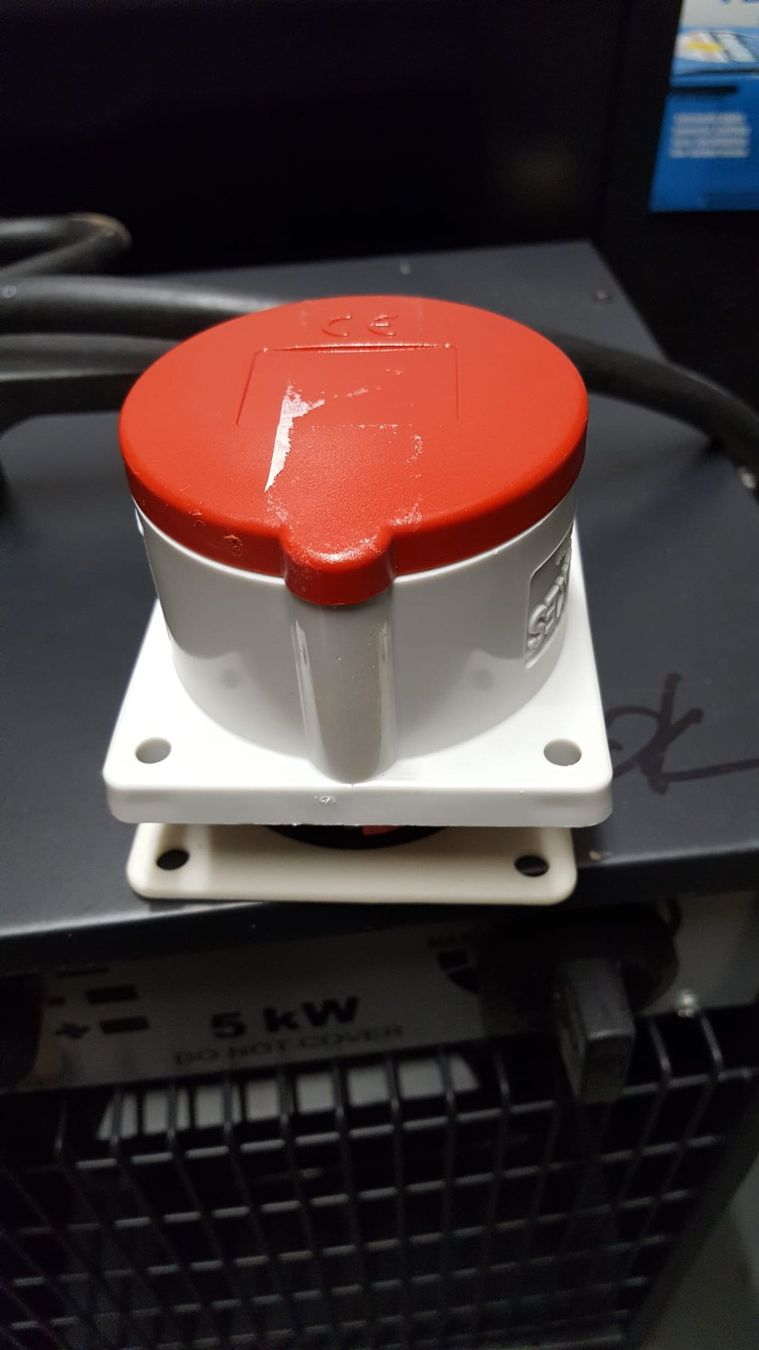 Radiatori: Eletroheizgerät/Heizlüfter 5kW – Nuovo (secondo la descrizione) da Dübendorf venduto da msusak 5