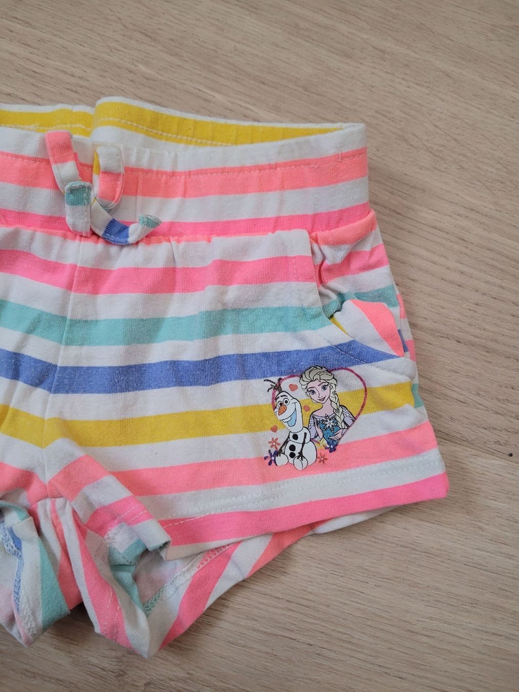 Pantaloni: kurze Hose Gr. 98 – Usato da Lupsingen venduto da sta_wgg5 1