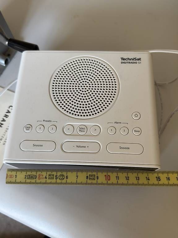 Sveglie: TechniSatDigitRadio 51 Radiowecker – Usato da Schwerzenbach venduto da bravosierra99