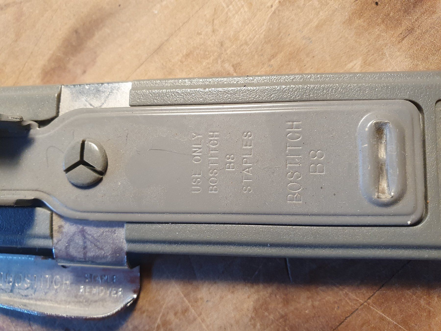 Stanley Tutti gli attrezzi: Stanley Bostitch grau – Usato da Zürich venduto da loosebone 4