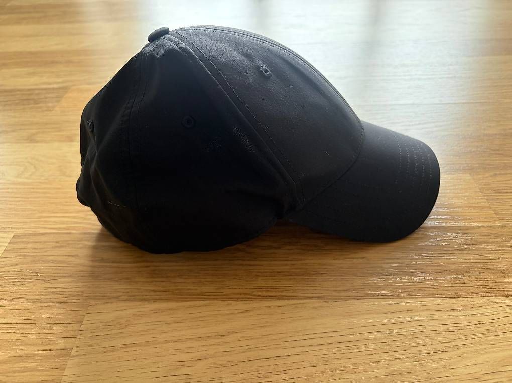Adidas Hüte, Mützen & Caps: ADIDAS Baseball Cap schwarz unisex one size – Gebraucht aus Stäfa von Miranda_md