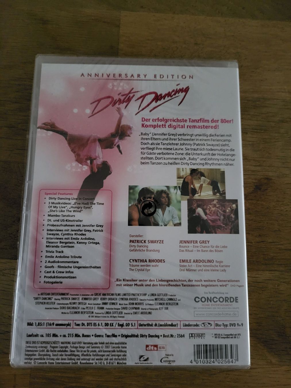 Tutti i DVDs: Dirty Dancing – Nuovo e nell'imballaggio originale da Urtenen-Schönbühl venduto da Lari1 1