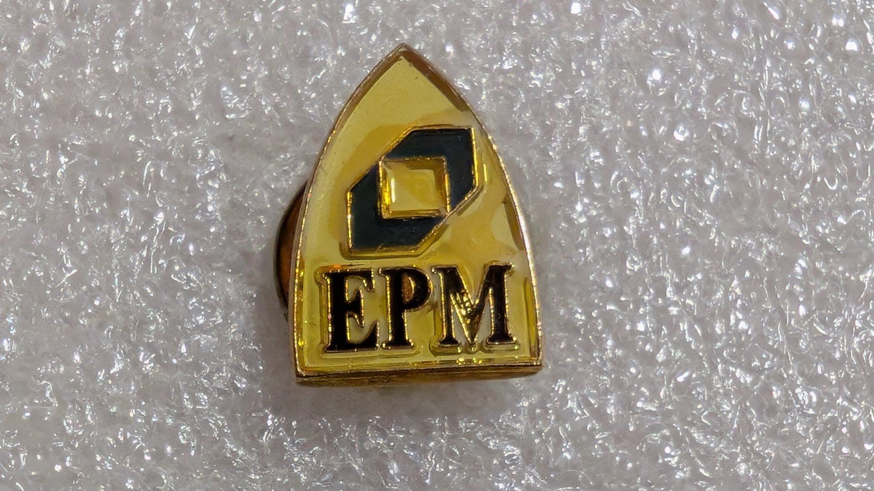 Plaketten & Abzeichen: Ansteckpin 272: EPM – Gebraucht aus Oppligen von Pin-Fall-Shop