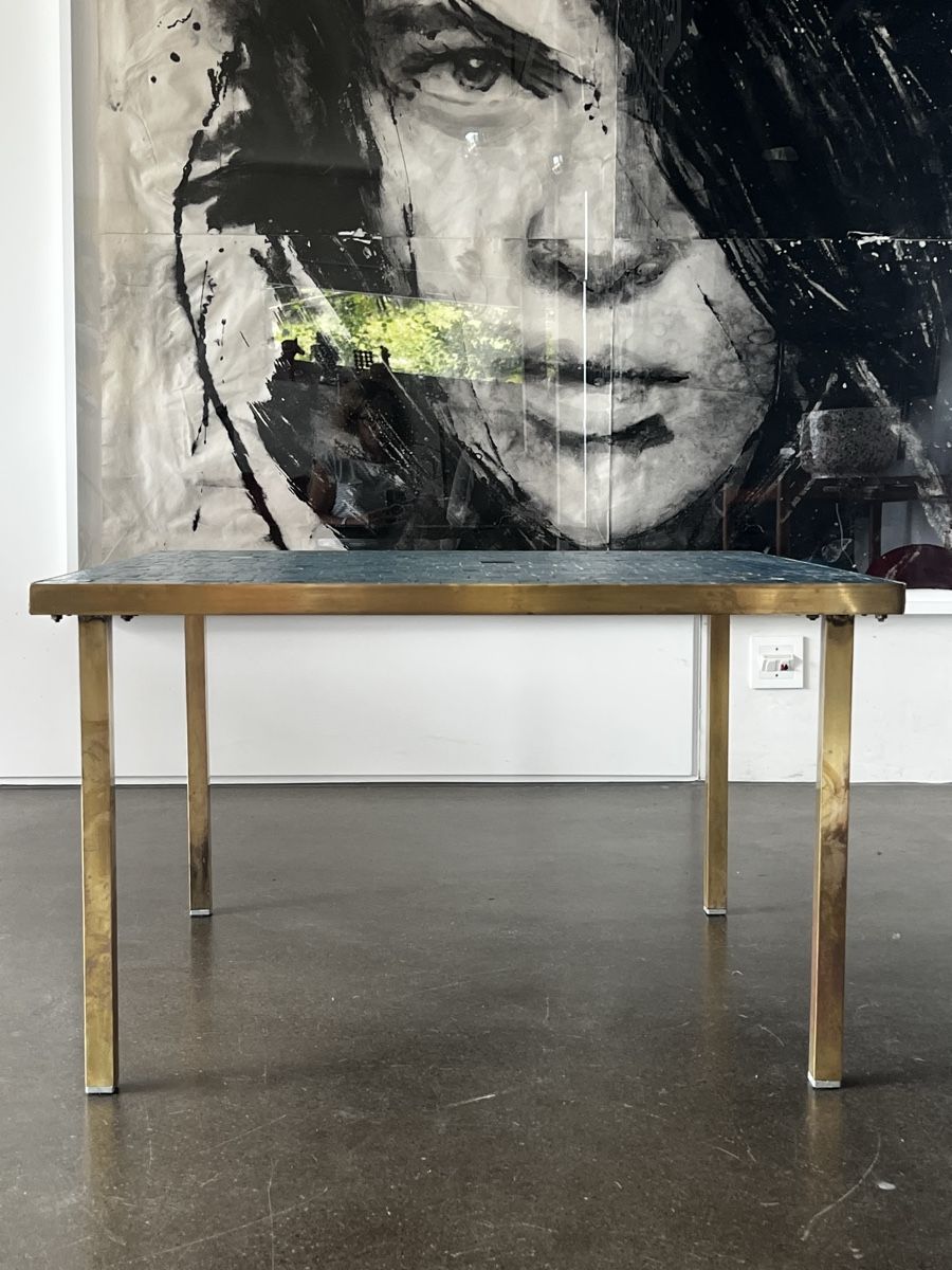 Tische: Brutalist Mosaic and brass coffee Table – Gebraucht aus Oberägeri von Theonose74 1