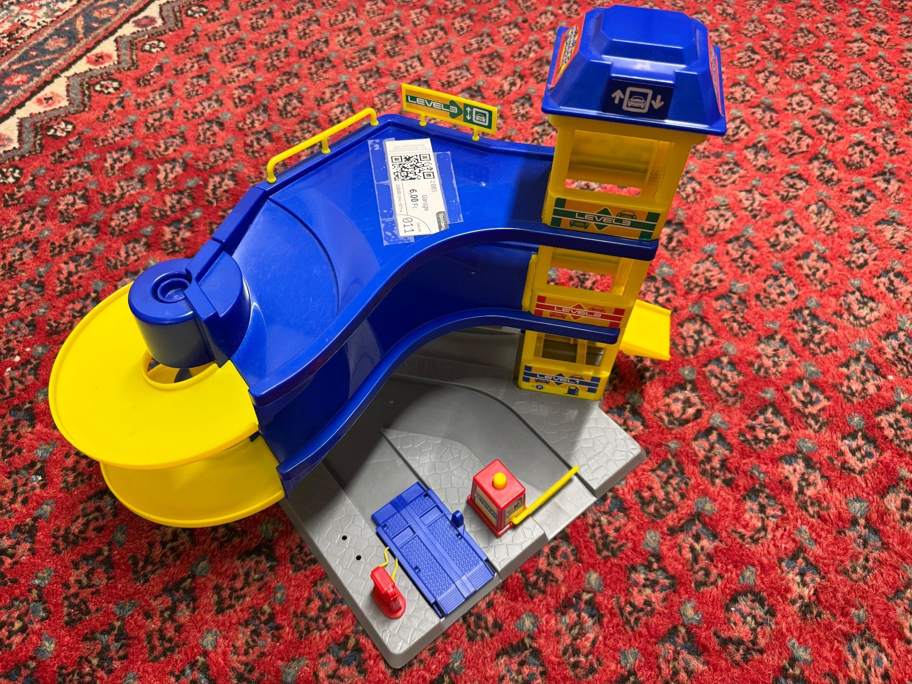 Giocattoli: Garage, Spielzeug – Usato da Wasterkingen venduto da phi_6w2v