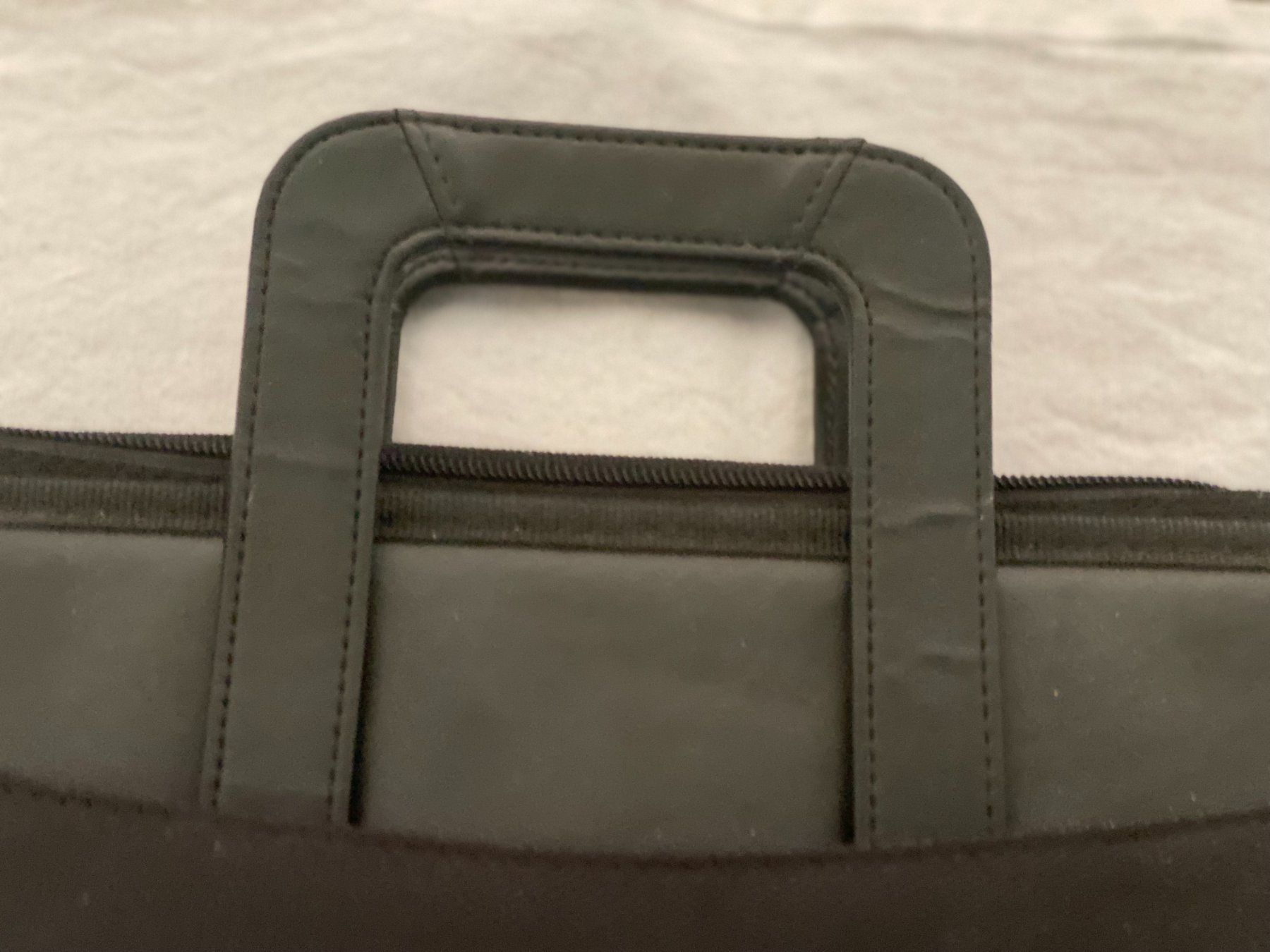 Koffer & Taschen: Aktentasche schwarz. ca 36x32x5cm – Gebraucht aus Allenwinden von Obalu 4