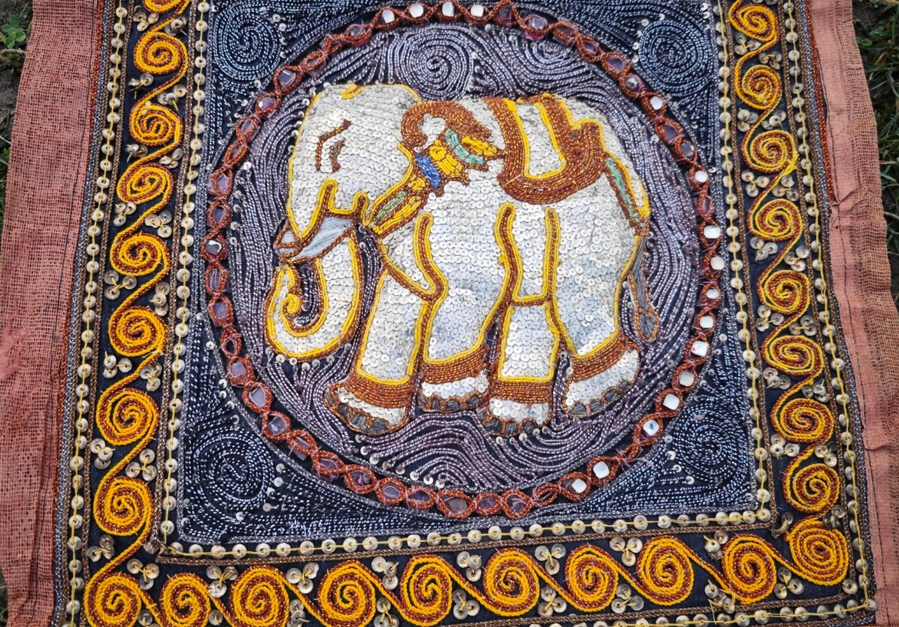 Alle Dekorationen: Kalagas -Wandbehang /Elefant/Burma – Neu (gemäss Beschreibung) aus Basel von Shankar 2
