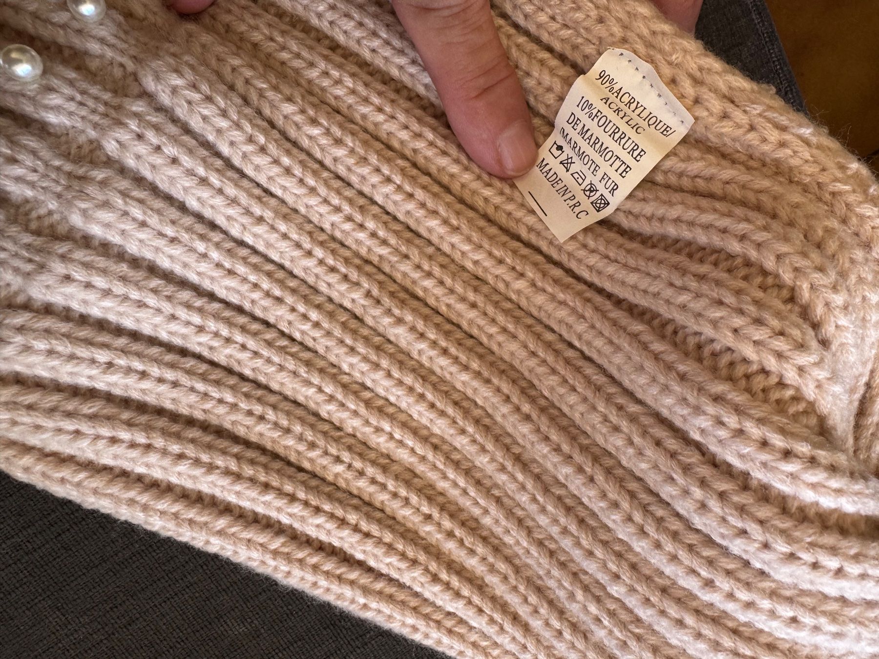 Copricapi, berretti & cappellini: Bonnet beige  perles et pompon Laura – Usato da Veyrier venduto da Kimedovapa_1 1