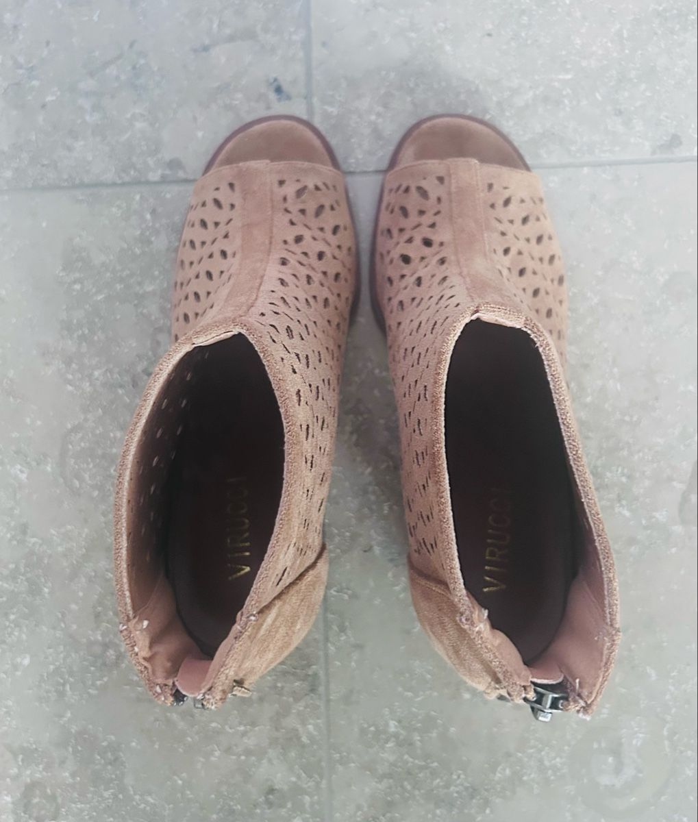 Scarpe da donna: VIRUCCI Cut-Out Booties, wie neu – Nuovo (secondo la descrizione) da Zürich venduto da diva1972 1
