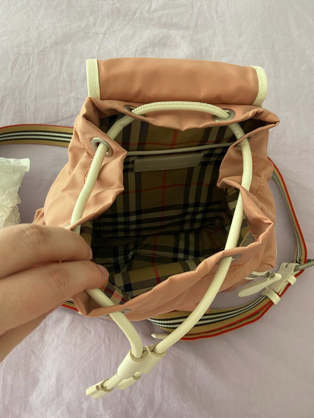 Burberry Zaini: Burberry Rucksack Pouder Pink – Nuovo (secondo la descrizione) da Othmarsingen venduto da Pandabaerchen 2