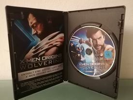 Tutti i DVDs: X-MEN ORIGINS - WOLVERINE - – Usato da Bäch SZ venduto da Swissy46