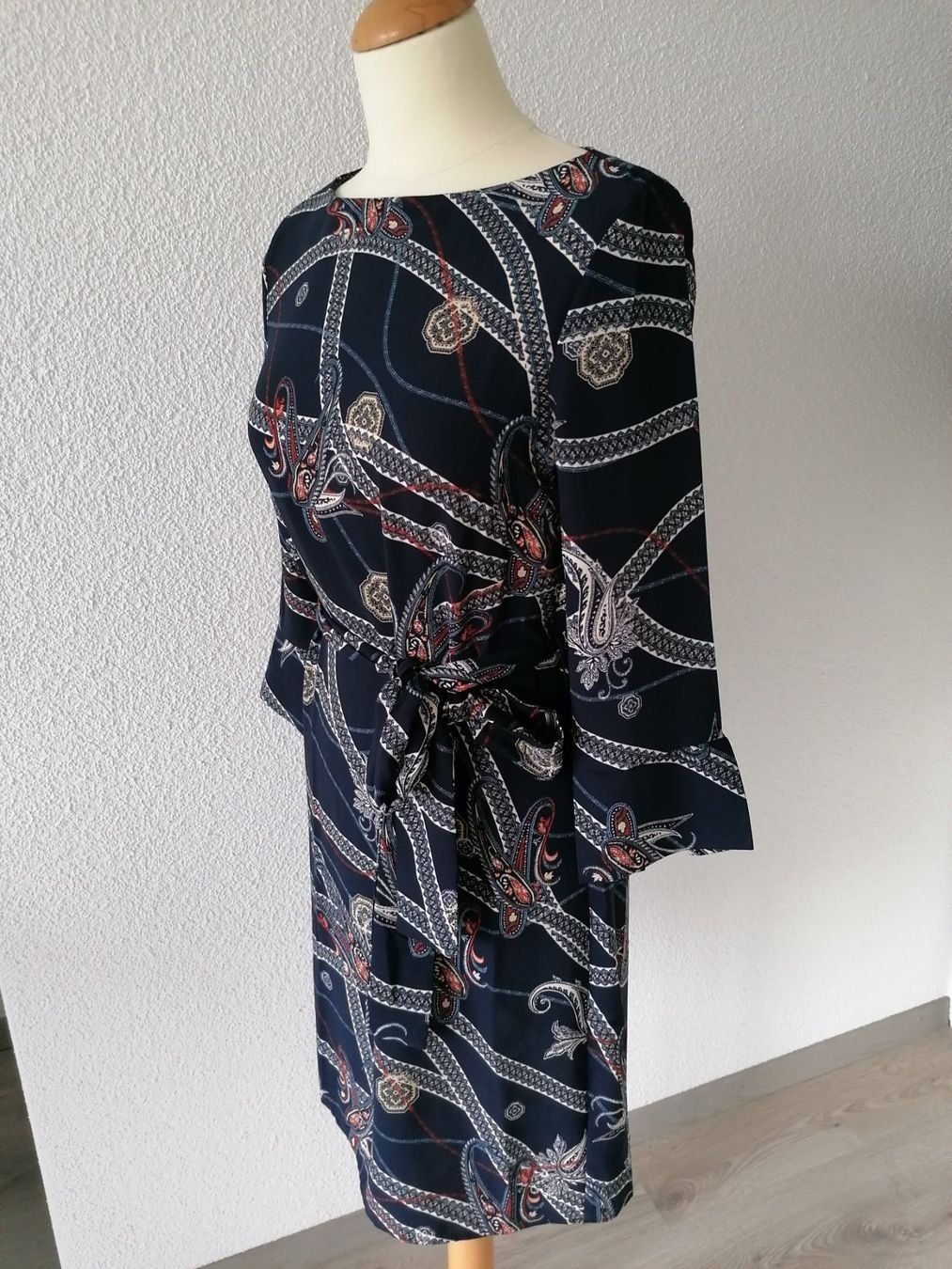 H&M Kleider: Kleid, Paisley Muster, Gr. 34, neuwertig – Neu (gemäss Beschreibung) aus Emmen von Tigerlady 6