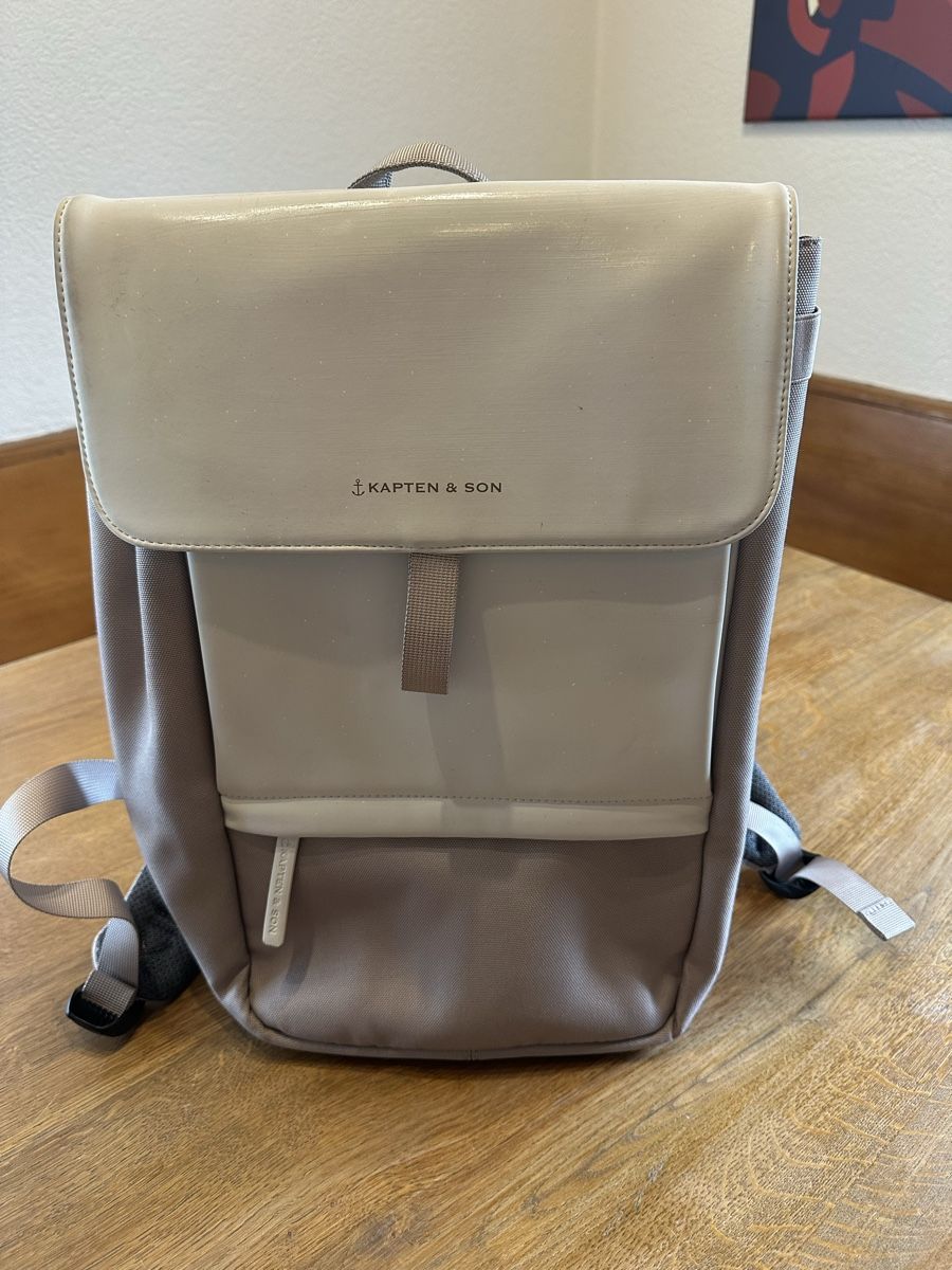 Kapten & Son Rucksäcke: Kapten and Son Rucksack – Gebraucht aus Leimiswil von pet_l6tl