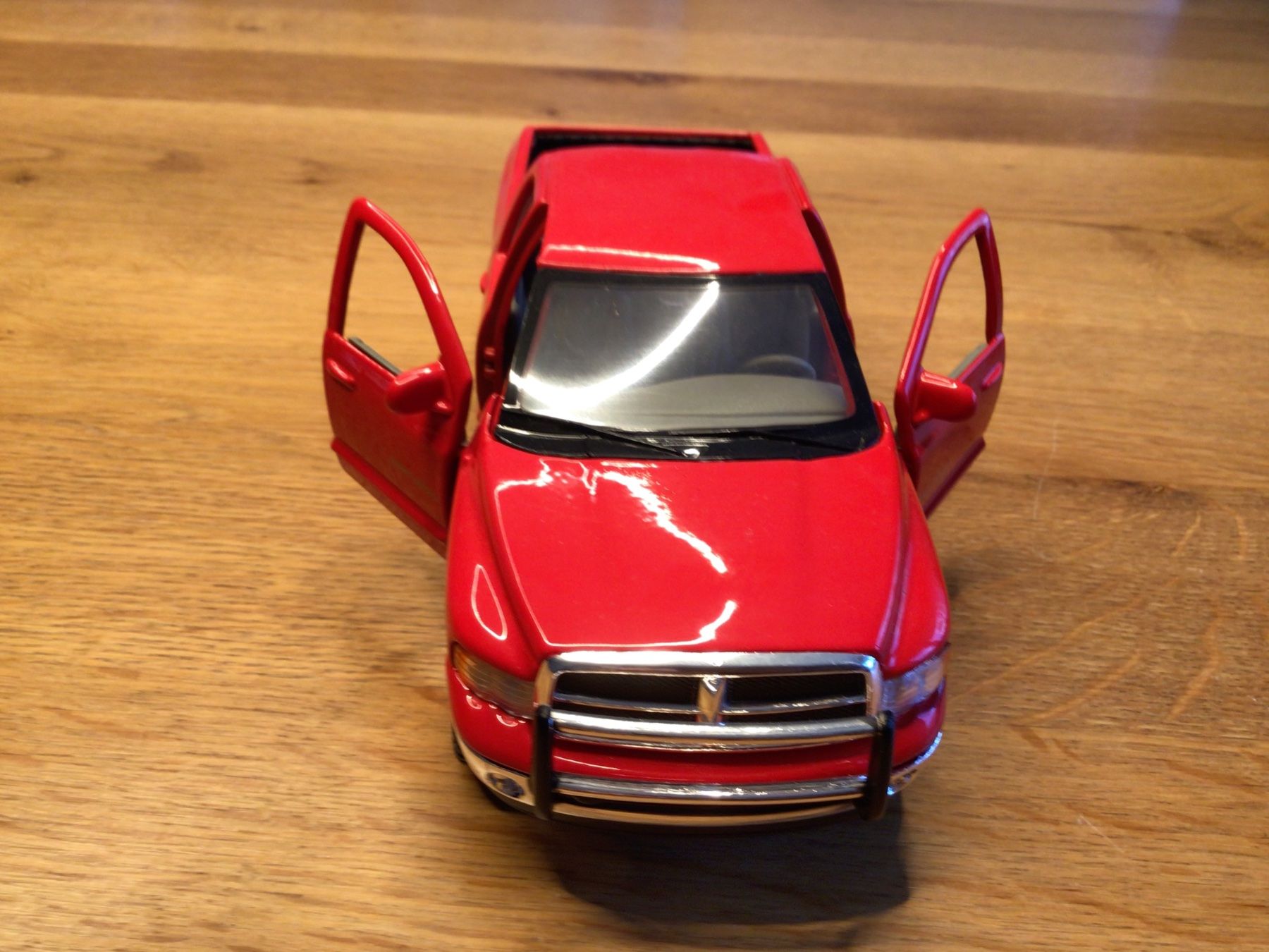 Dodge Modellini d'auto: (Modellauto Dodge RAM 1500 – Usato da Oberengstringen venduto da Reini1063 2