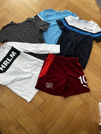 Boys T-Shirts and shorts set of 5 Gr.146-152cm