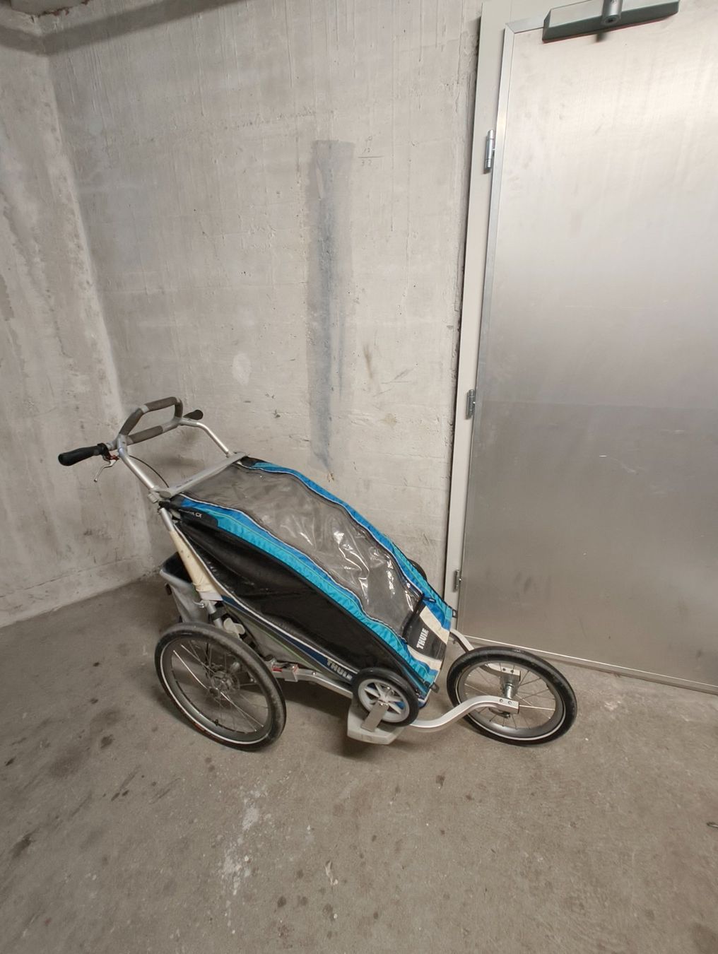 Thule Poussette: Thule – D'occasion à Meilen par iig_5mpf