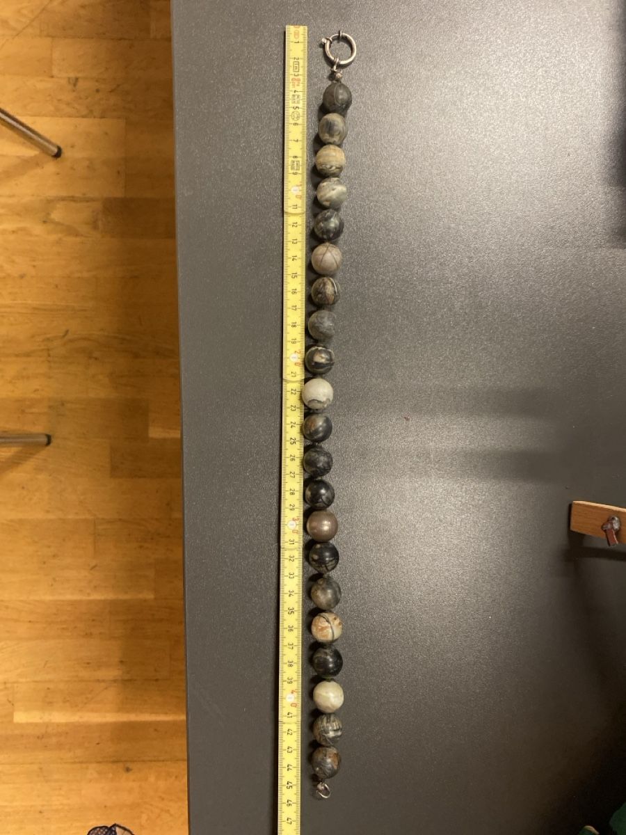 Ketten: Halskette aus Stein - 46 cm – Gebraucht aus Dübendorf von Montclair 2