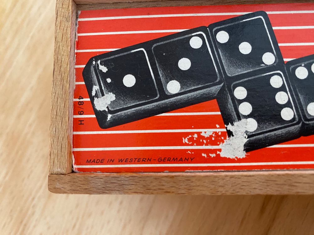 Älteres Domino aus Holz in Holzbox (Gebraucht) in Schwarzenburg für CHF