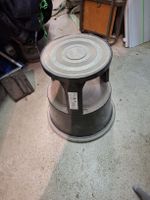 WEFCO Rollhocker / Kickstool, Schwarz,