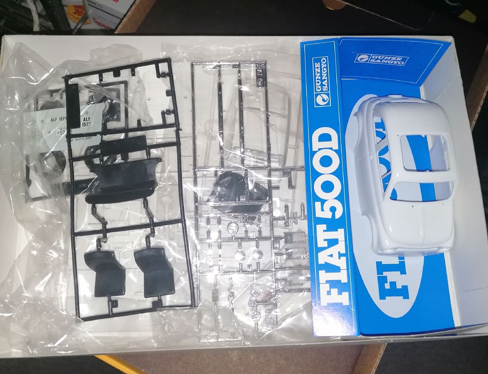 Kit di modellismo & Modellini statici: Fiat 500D Gunze Sangyo Oldtimer Modellbausatz, komplett – Nuovo (secondo la descrizione) da Birrwil venduto da inf_2qrx 2