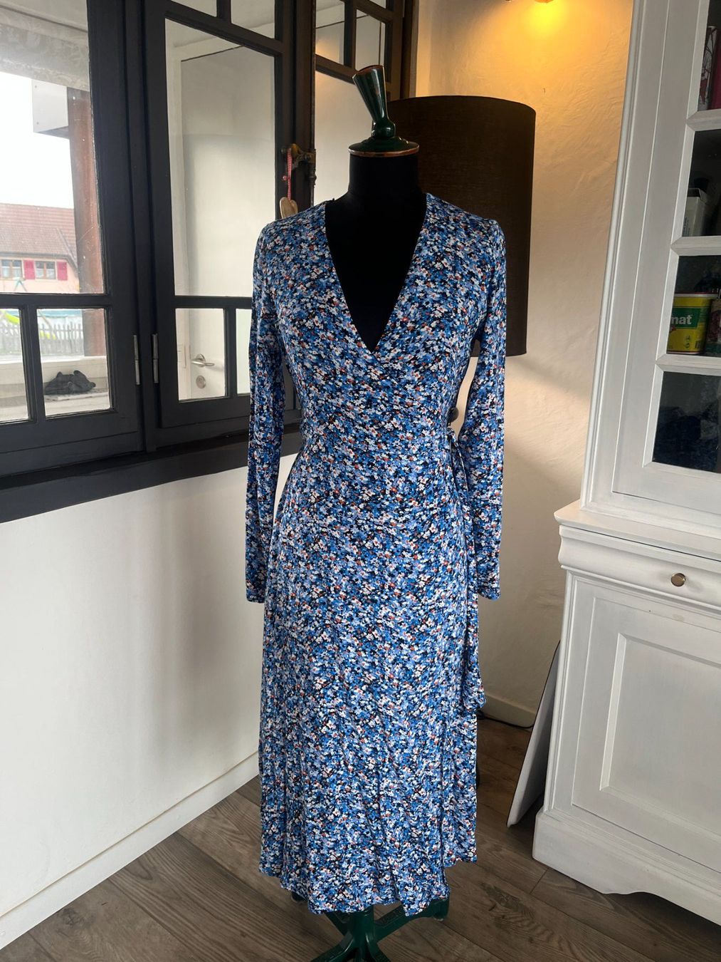 C&A Kleider: Jolie robe fleurie bleue – Gebraucht aus Seiry von vanille08