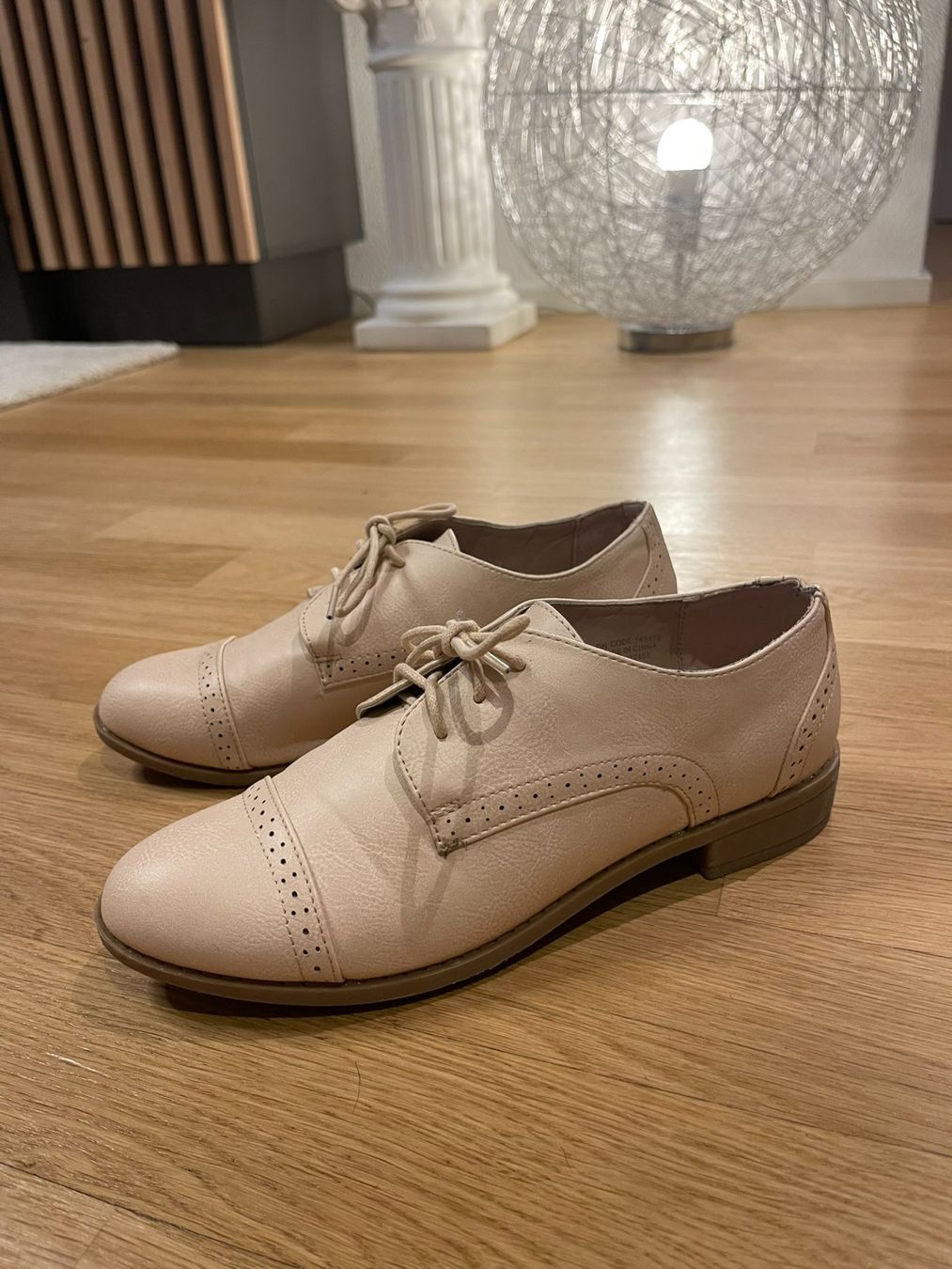 Scarpe da donna: Elegante Schnürschuhe, beige, Grösse 38 – Usato da Rheineck venduto da FGeissler 1