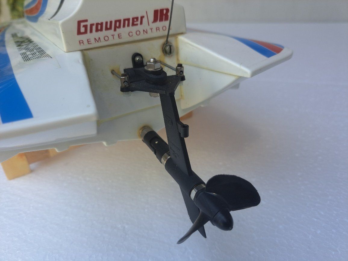 Graupner RC Kits de montage: Ferngesteuertes Motorboot Graupner Hydro Speed – D'occasion à Aadorf par bruueb 4